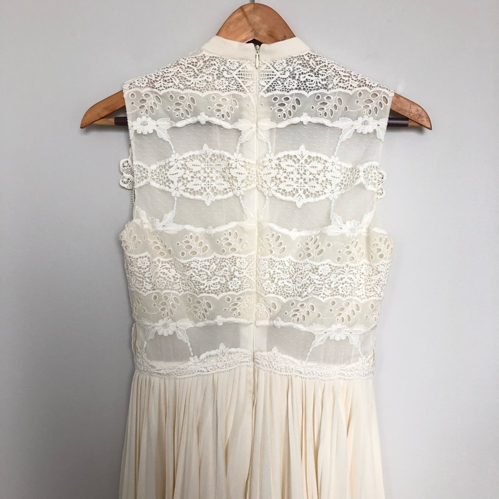 Valentino lace pleated midi dress in cream color - Picture 6 of 8